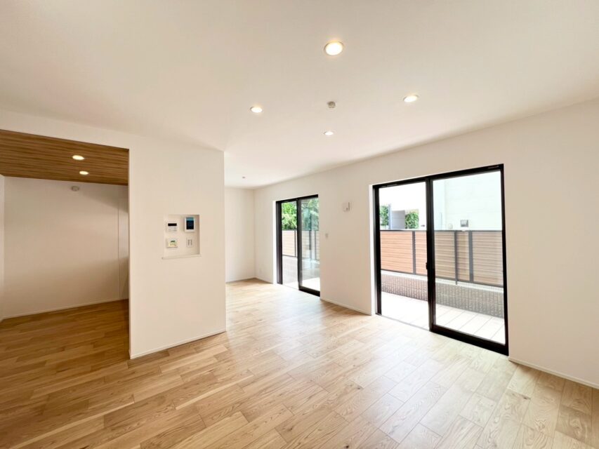 gallery4