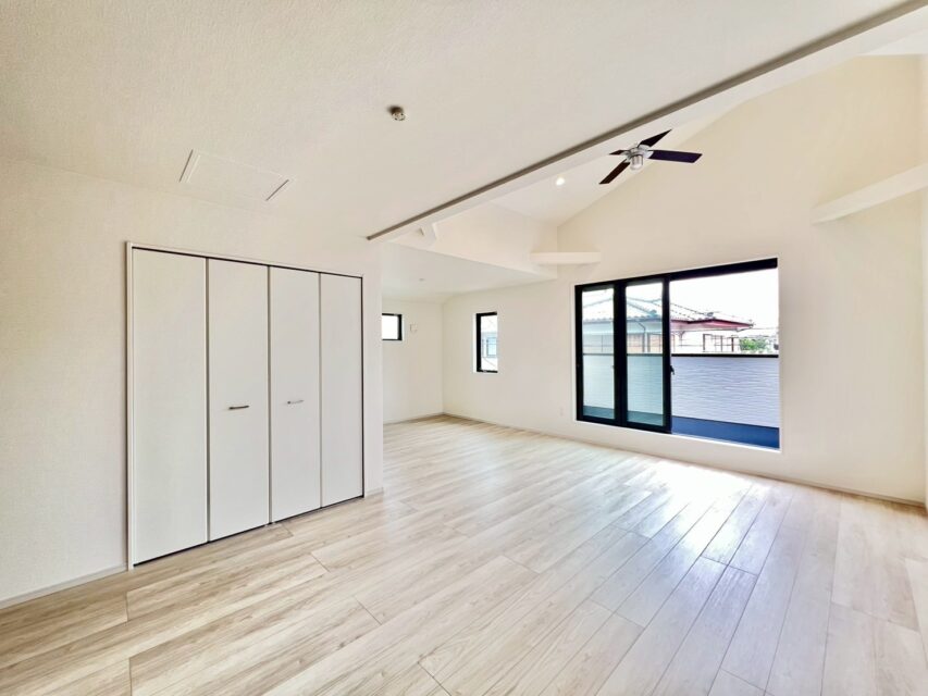 gallery4