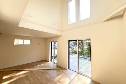 新築　浜須賀1号棟　1階リビング南道路の4LDK