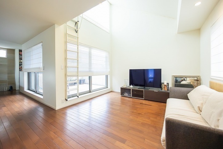 中古戸建　東海岸北5丁目　ヘーベルハウス施工、鉄砲通り沿いです！