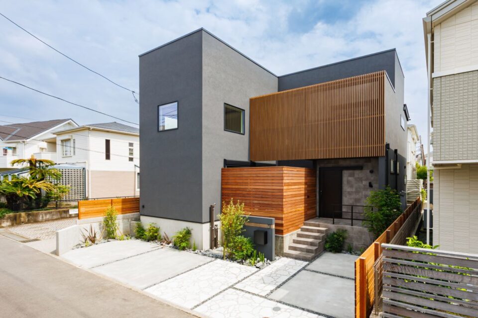 新築　東海岸南2丁目　未公開物件！！プライベート空間と開放感を兼ね備えたラグジュアリーな邸宅