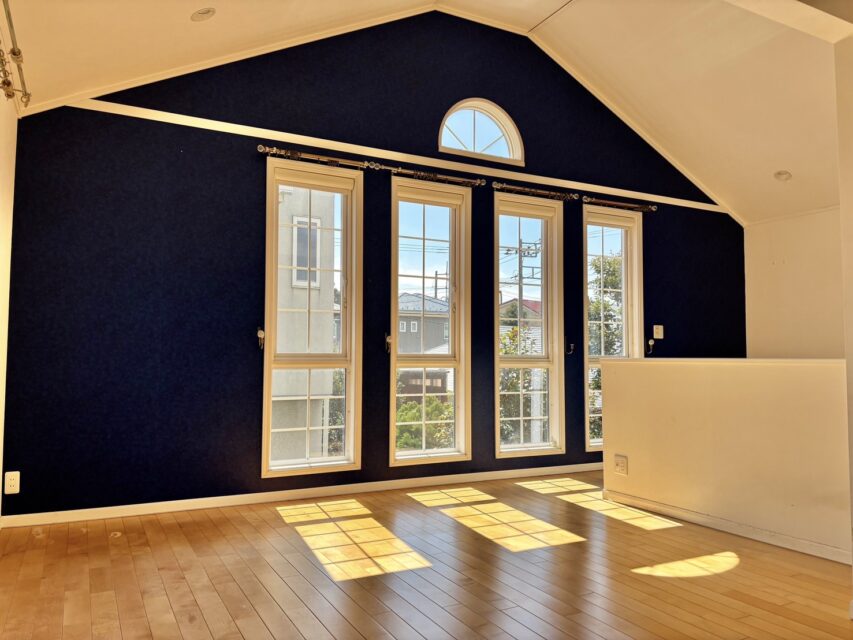 【賃貸戸建】　東海岸南１丁目　日当たり良好のモダンな輸入住宅　