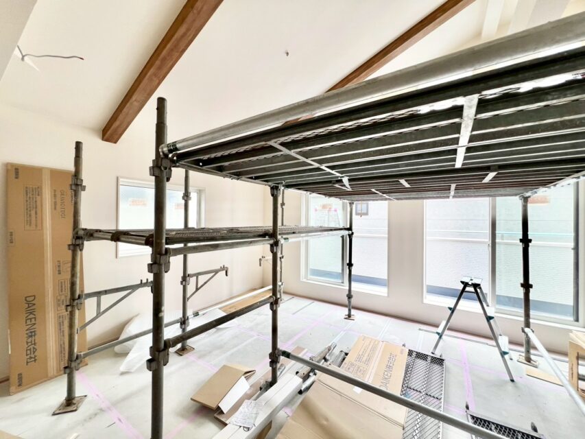 gallery4
