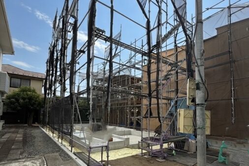 新築　緑が浜　屋上・ビルトインマルチガレージ付き！吹抜けのリビングで明るい湘南スタイル！3号棟